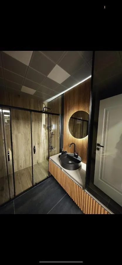 Nisantasi - Cevahir - Osmanbey Metro Lueks 4 Klimali 2 Banyolu Appartement Istanboel Turkije