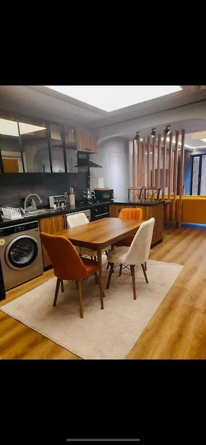 Nisantasi - Cevahir - Osmanbey Metro Lueks 4 Klimali 2 Banyolu Appartement Istanboel Turkije